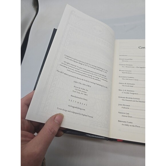 Classic Ghost Stories (Barnes Noble Collectible Editions) Hardcover - Picture 9 of 9